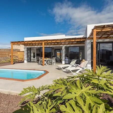 Willa Soco, Heated Pool