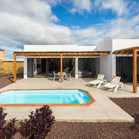 Soco, Heated Pool Willa Lajares